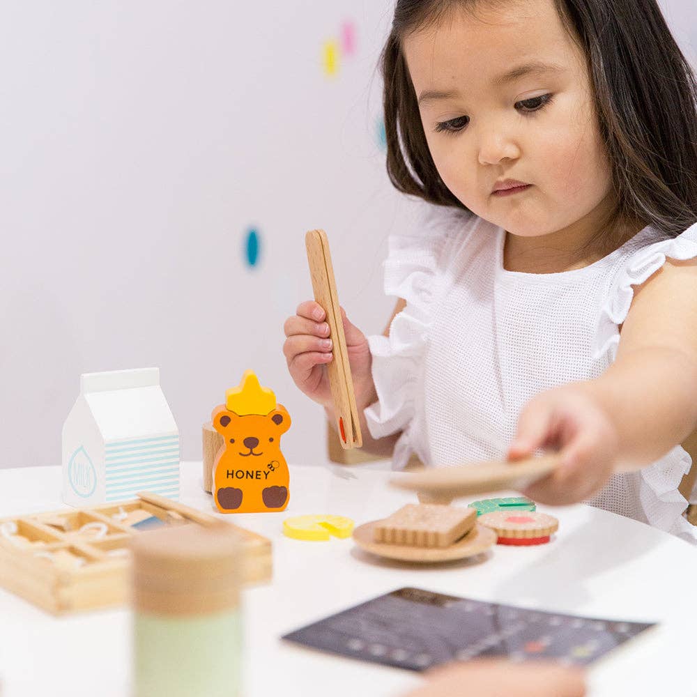 Make Me Iconic Pretend Play Tea Set Extension Kit biscuit view