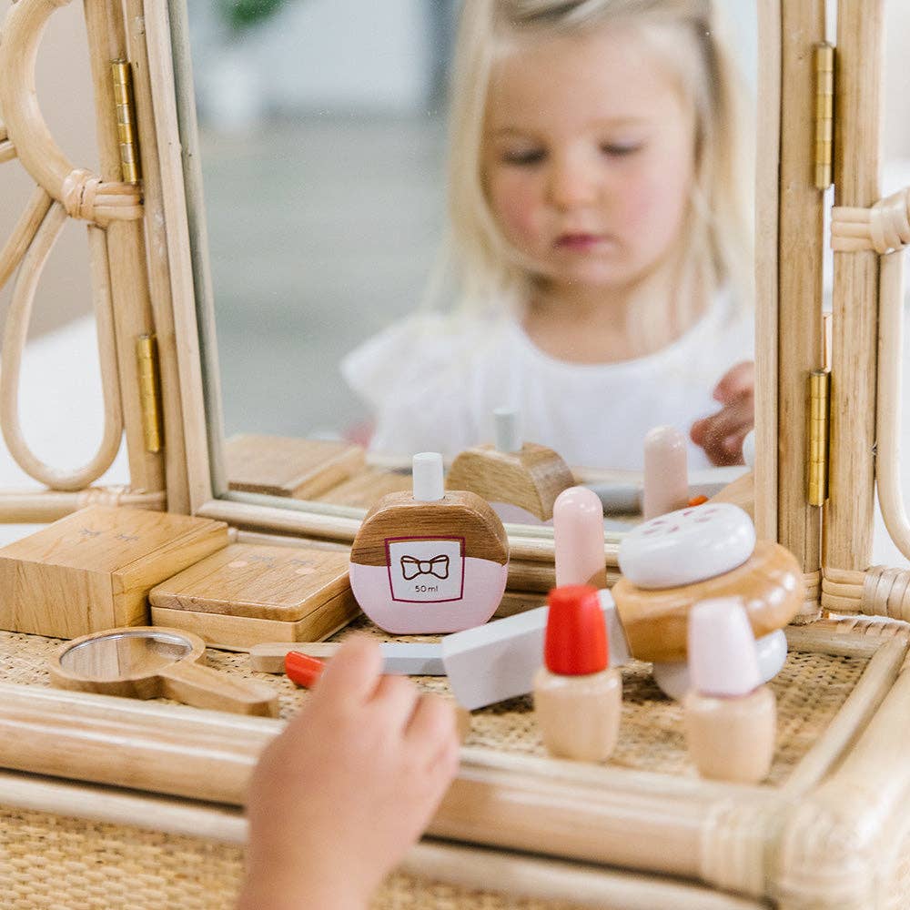 Make Me Iconic Pretend Play Wooden Beauty Kit  play example
