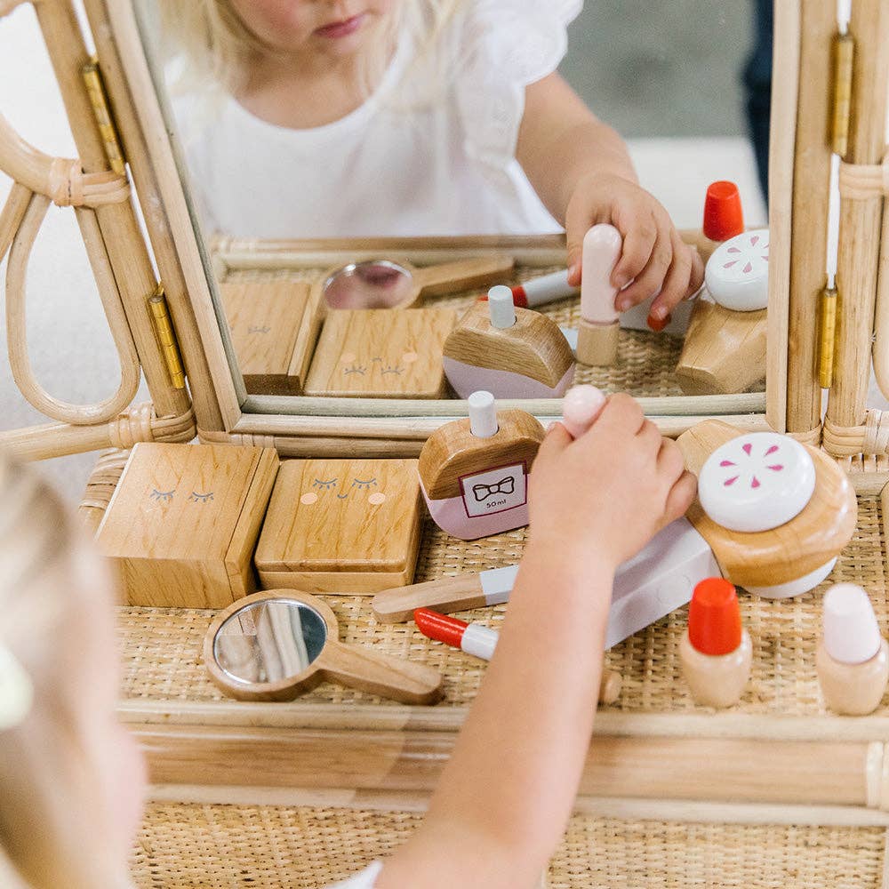 Make Me Iconic Pretend Play Wooden Beauty Kit top view