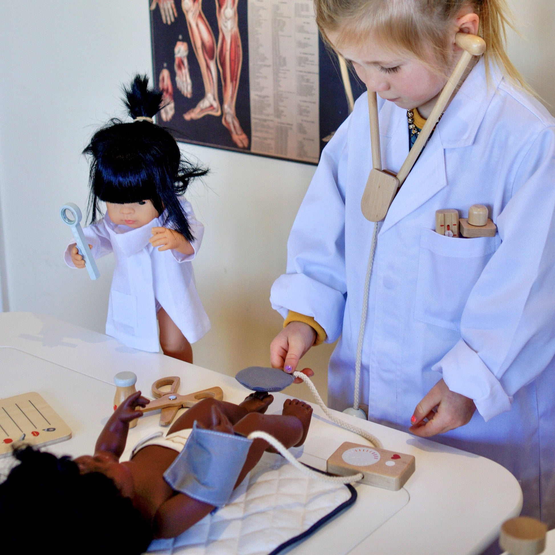 Make Me Iconic Wooden Pretend Play Doctors Kit - pretend play example