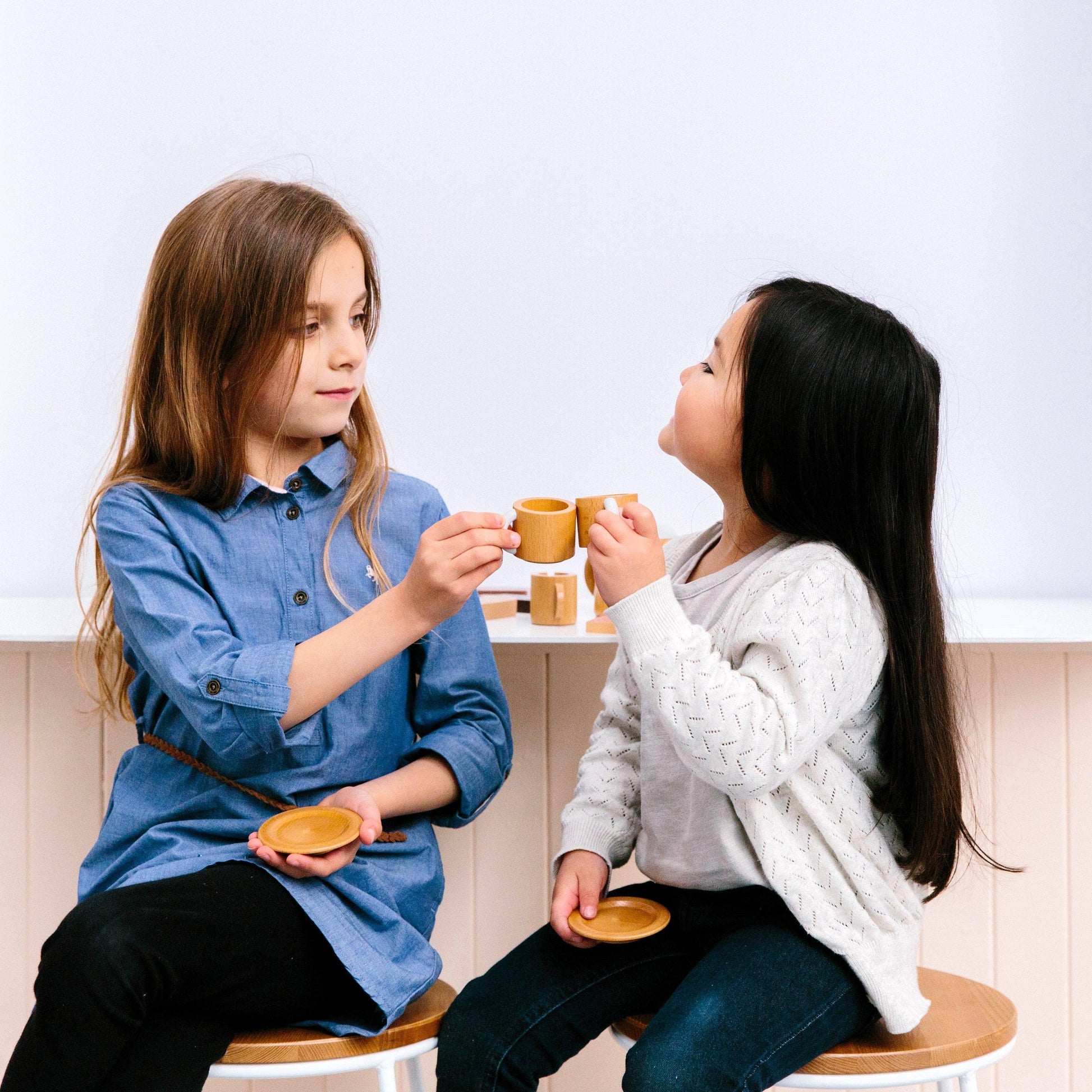 Make Me Iconic Wooden Tea Set, friends playing